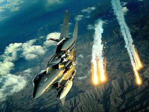 image-1200px-afghanistan_flyover-_f-15e_from_391st_expeditionary_fighter_squadron_deploys_flares_during_a_flight_over_afghanistan-_nov-_12-_2008