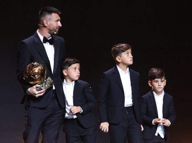 image-upload-2023-10-30t222636z_1038529163_up1ejau1qcae9_rtrmadp_3_soccer-ballon-pic_32ratio_900x600-900x600-46323