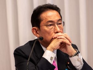 image-2021-09-20t082914z_1296230547_rc2jtp9groxd_rtrmadp_3_japan-politics-pic_32ratio_900x600-900x600-50893
