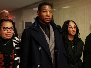 image-2023-12-18t220327z_855110214_rc2iz4ah0g1s_rtrmadp_3_usa-people-jonathan-majors-pic_32ratio_900x600-900x600-64781
