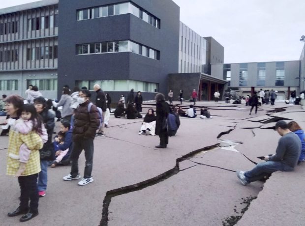 image-2024-01-01t085808z_1137055385_rc2w85a16wty_rtrmadp_3_japan-quake-pic_32ratio_1200x800-1200x800-79035