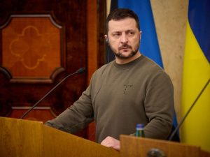 image-upload-2024-01-11t102644z_2105080105_rc2mf5a2zlxa_rtrmadp_3_ukraine-crisis-estonia-zelenskiy-pic_32ratio_900x600-900x600-43791