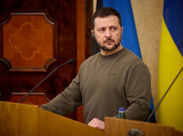 image-upload-2024-01-11t102644z_2105080105_rc2mf5a2zlxa_rtrmadp_3_ukraine-crisis-estonia-zelenskiy-pic_32ratio_900x600-900x600-43791