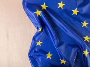 image-european-union-eu-flag_93675-134381-pic_32ratio_900x600-900x600-87711