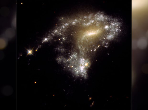 image-hubble-am1054-325-stsci-01hn3advebby90vcp5v9ewh6a8-pic_32ratio_1200x800-1200x800-29887