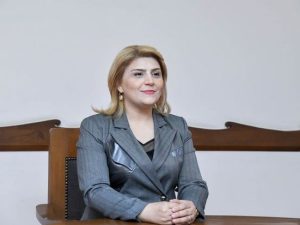 image-b83bb5c5-e7be-372c-91c2-2b225aaed29d_850