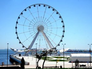 image-trend_baku_city_spring_230720