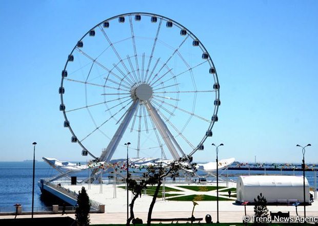 image-trend_baku_city_spring_230720