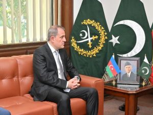 image-618ee8ff-e68d-33b8-a126-b72da491a8c6_850