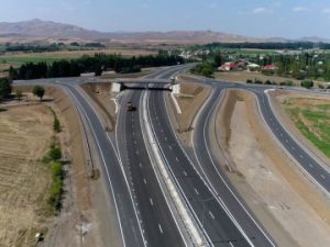 image-gurcustan-yolu