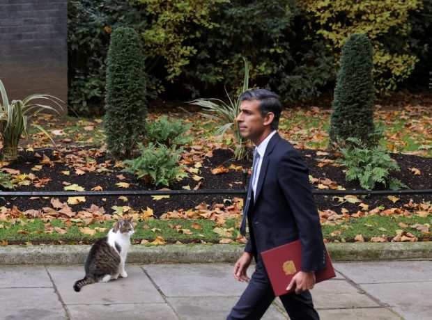 image-upload-2022-10-25t000000z_328582055_rc2a8x9emu1q_rtrmadp_3_britain-politics-pic_32ratio_900x600-900x600-18580-1