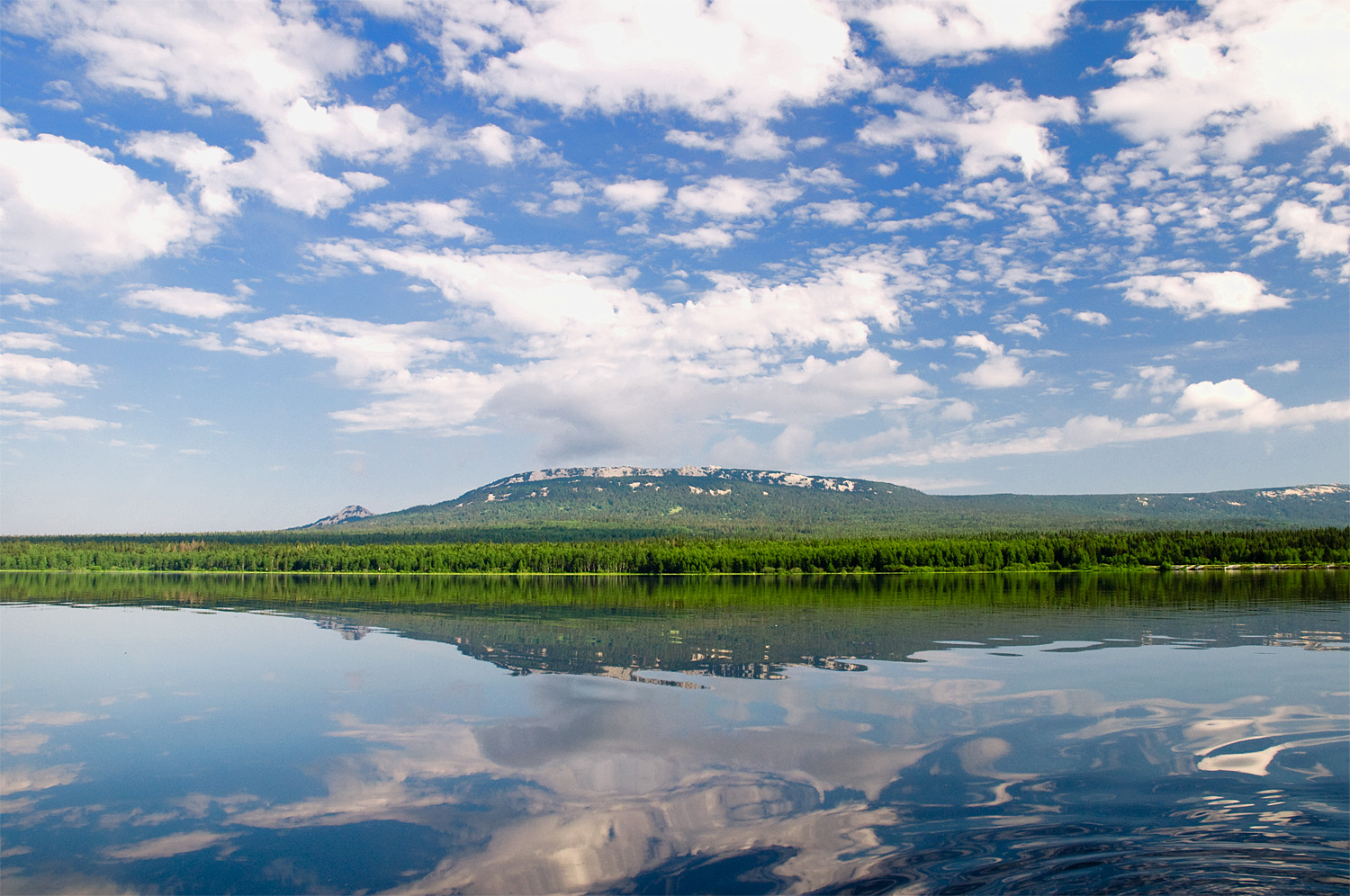 image-khrebet_zyuratkul