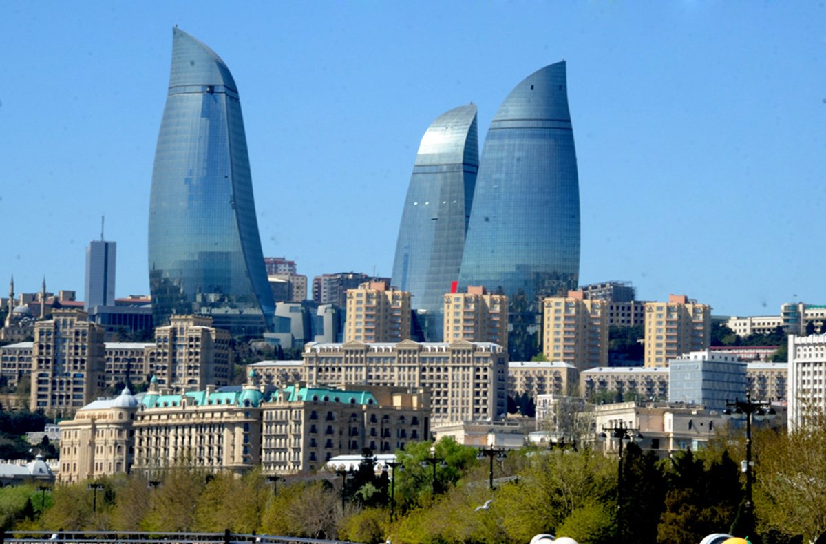 image-1565686877_trend_baku_city_spring_270415_37