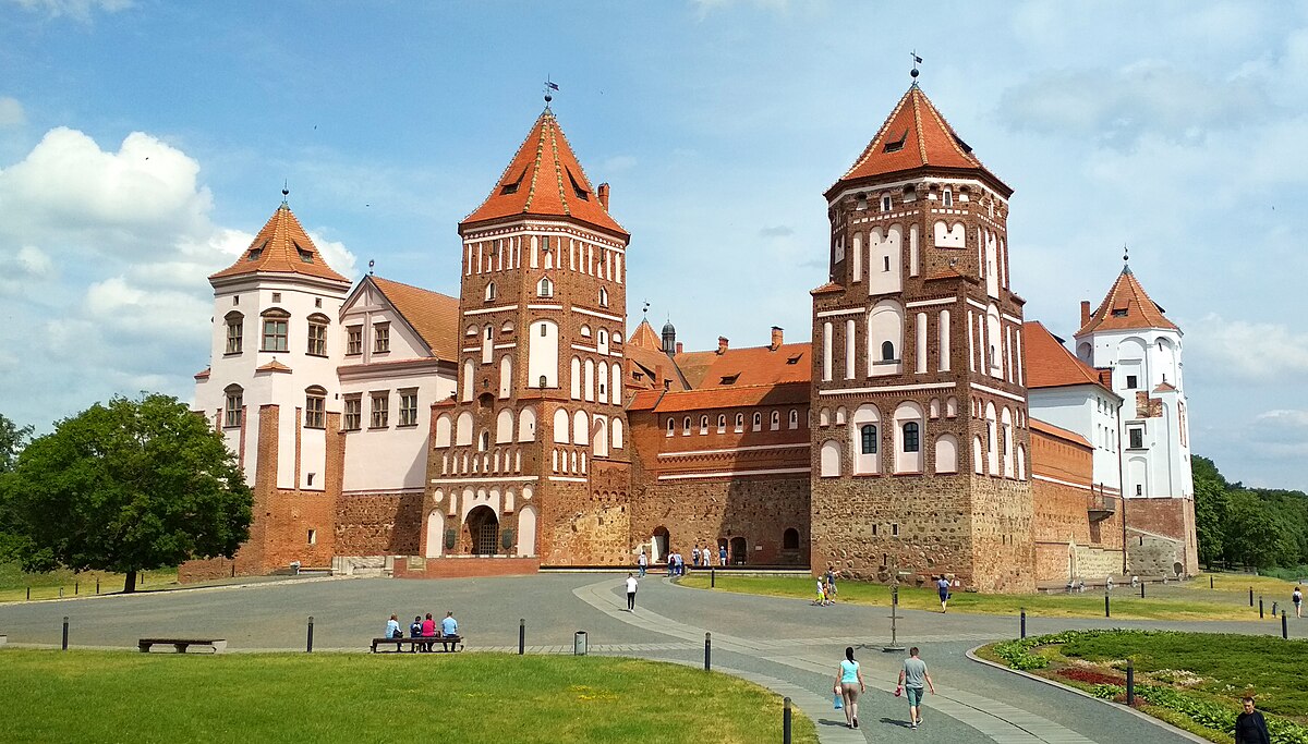 image-1200px-mir_castle_2018