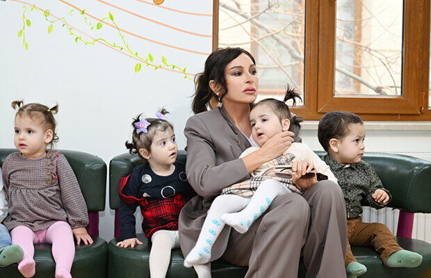 image-mehriban1_71744741849
