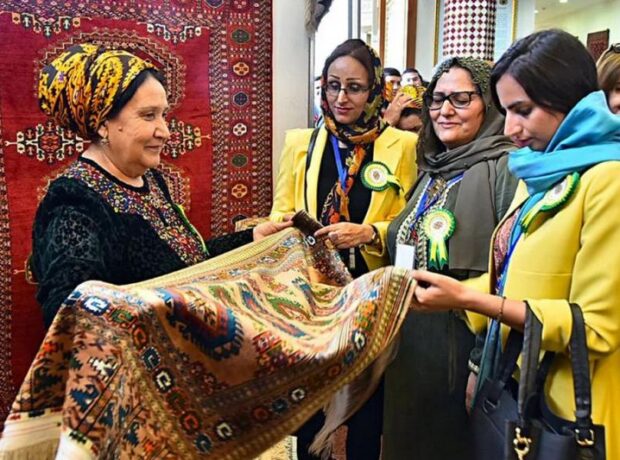 image-media-turkmen-xalcasi-1-6fbpmt