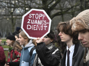 image-693300b9ae5ac9272b1673a3