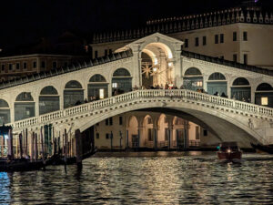 image-693b3c3a02e8bd018c658f1a