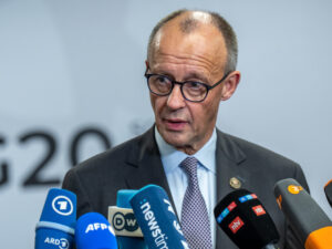 image-693db747ae5ac91fe305e73b