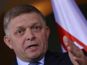 image-693f059002e8bd66895a9f3a