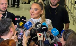 image-img_20251213_210141_191