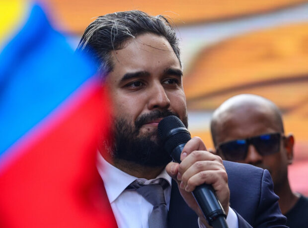 image-695d047802e8bd7f215814c1