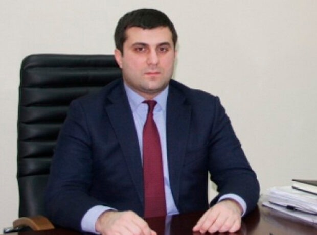 Baş katibin müavini və bu rəhbər şəxs istefaya göndərildi